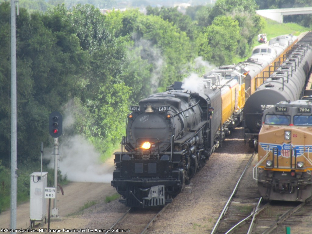 UP 4014, 3025, 7894 + TILX 258587